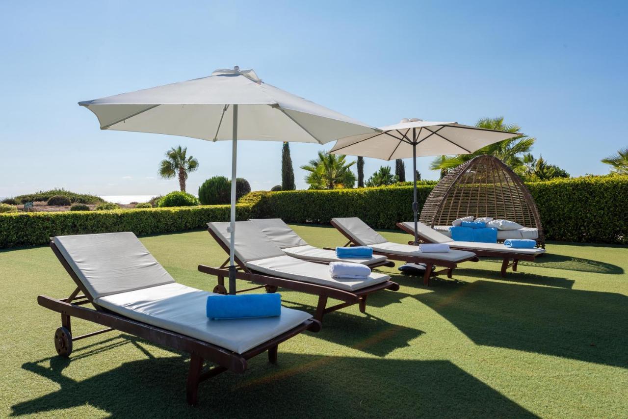 Villa Savoya Sunrise By Ezoria Villas Coral Bay Ngoại thất bức ảnh