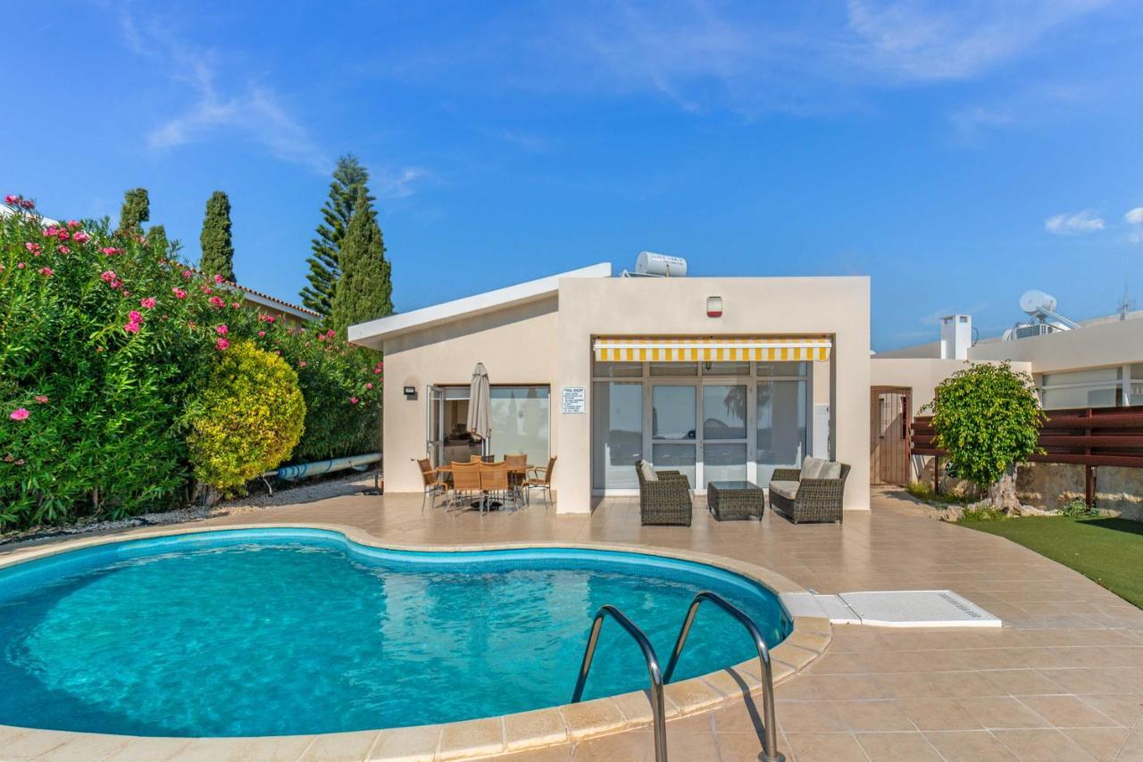 Villa Savoya Sunrise By Ezoria Villas Coral Bay Ngoại thất bức ảnh